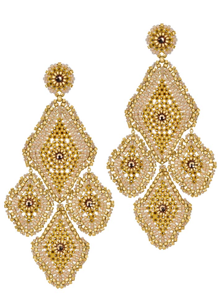 Dramatic Chandelier in Gold, style E24732 for wholesale by Miguel Ases