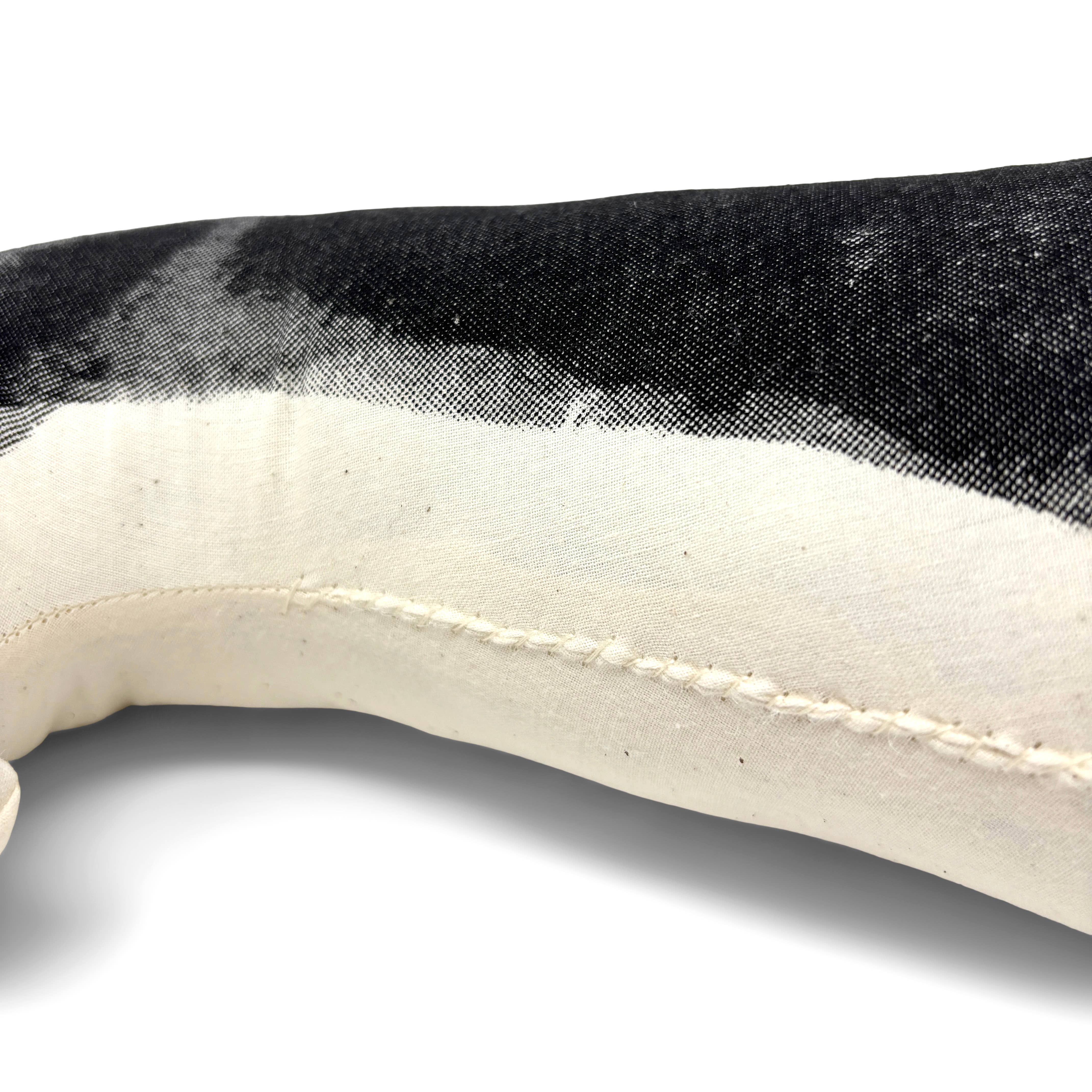 Broderpress – Großhandel Zierkissen – Dackel-Kissen mit Konturform, handbedruckt3