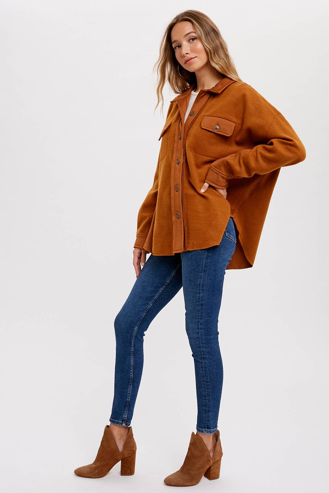 Bluivy – Engroshandel Skjortejakke/shacket – til kvinder – BØRSTET TERRY KNAP OP SHACKET17