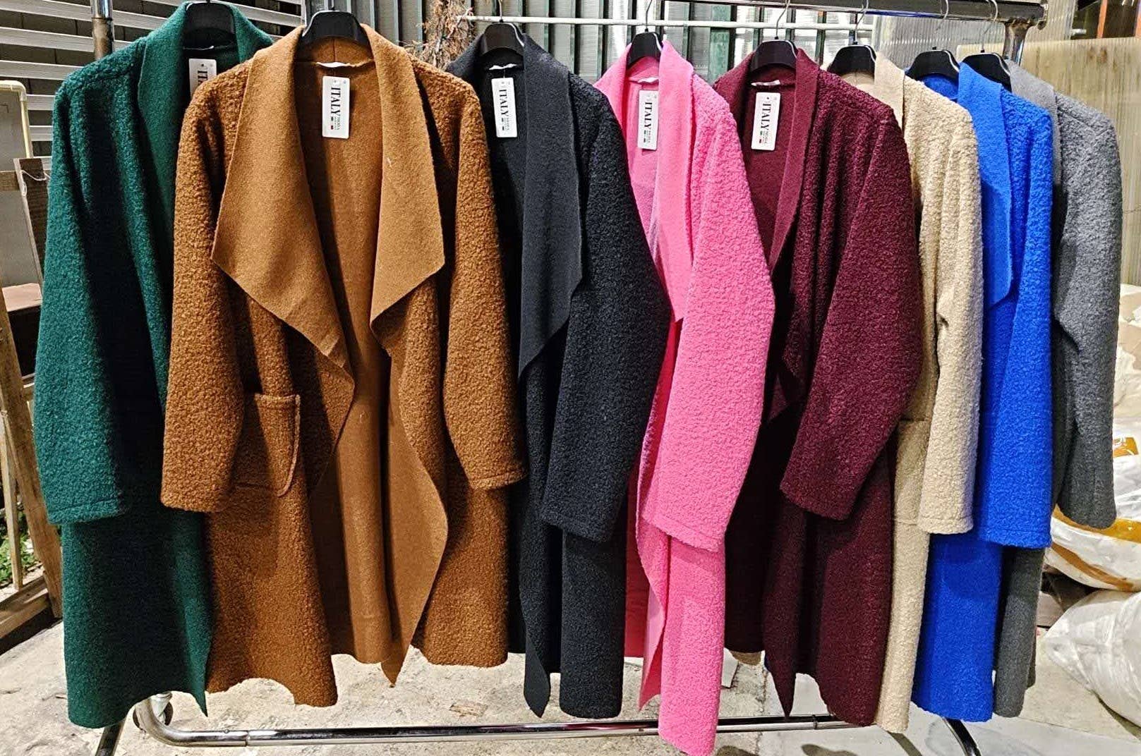 Superbia - Vendita all'ingrosso Cappotto - Donna - Nuovo cappotto italiano morbido taglia unica a cascata con due tasche7