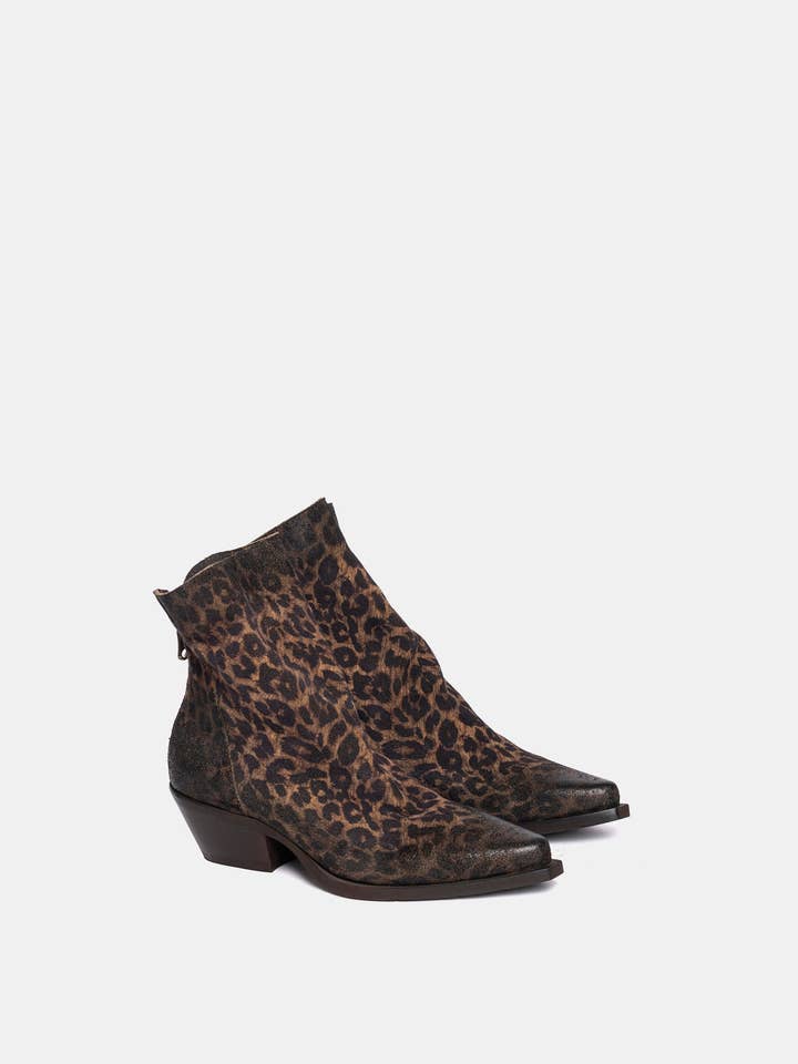 METISSE - Wholesale Booties - Women's - Taupe printed suede Texan ankle boots DX22151