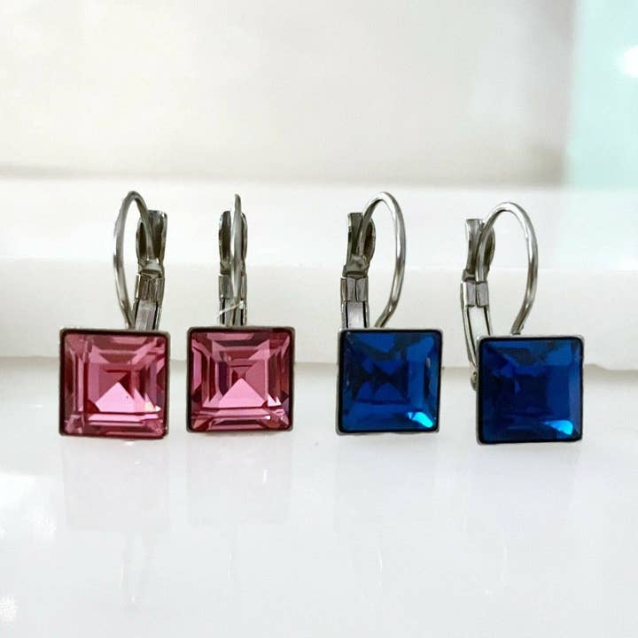 Quadratische Vintage-Kristall-Ohrringe in Rosa oder Blau für den Großhandel von Love Your Bling®