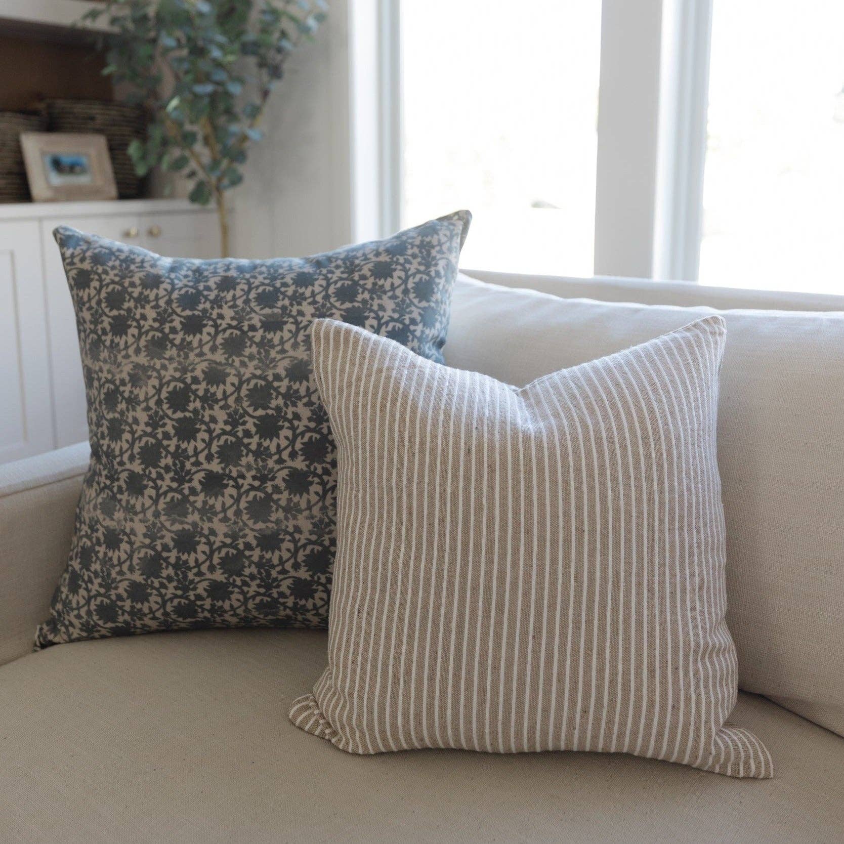 Woven Nook - Wholesale Throw Pillow Cover - Briar - 22" | 12x20"11