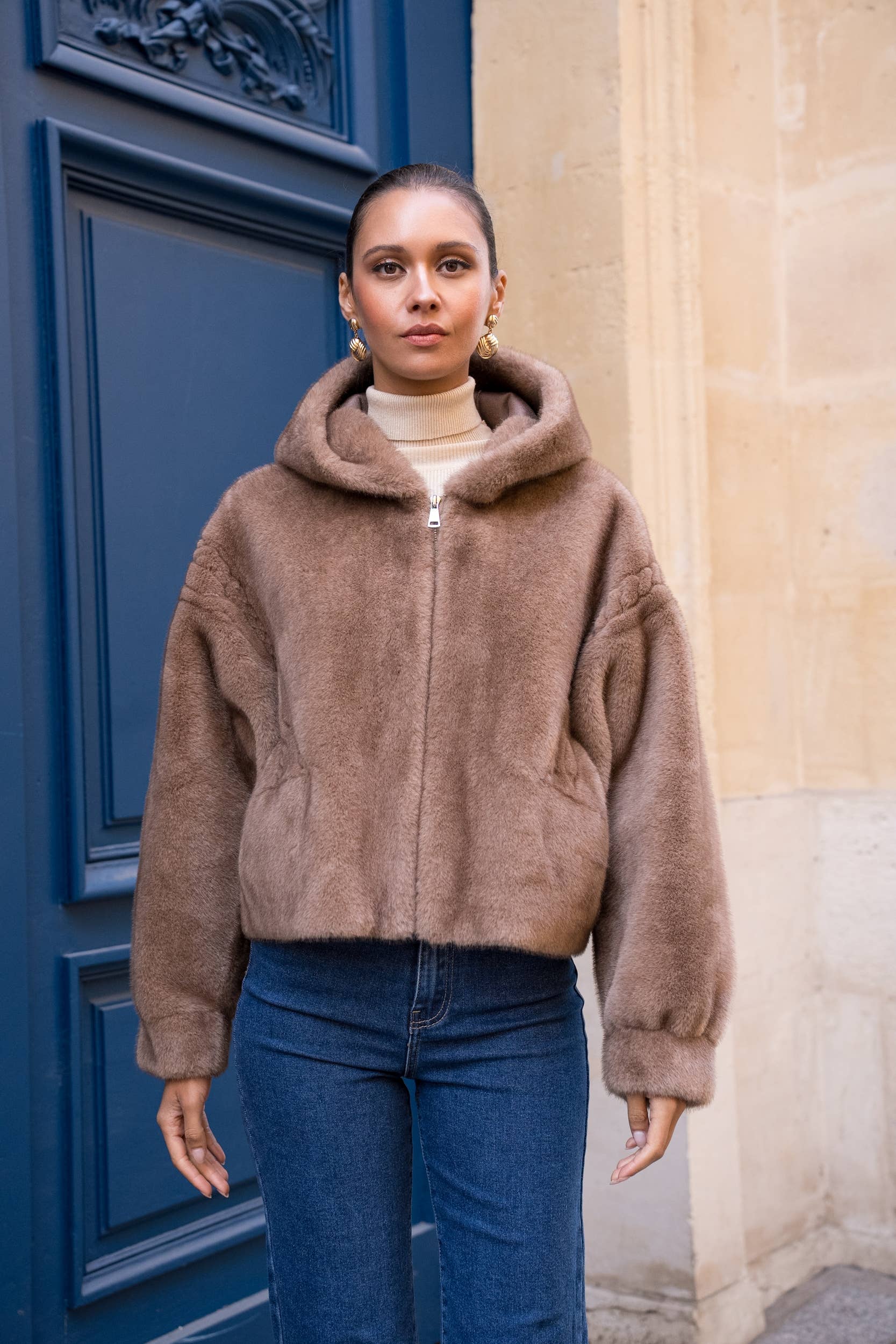 Attentif Paris - Wholesale Fur/Faux Fur Coat - Women's - Short coat with hood in faux fur with braided details17