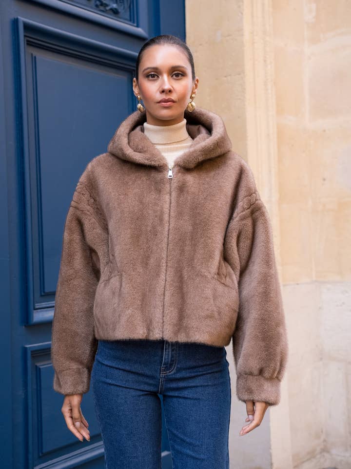 Attentif Paris - Wholesale Fur/Faux Fur Coat - Women's - Short coat with hood in faux fur with braided details17