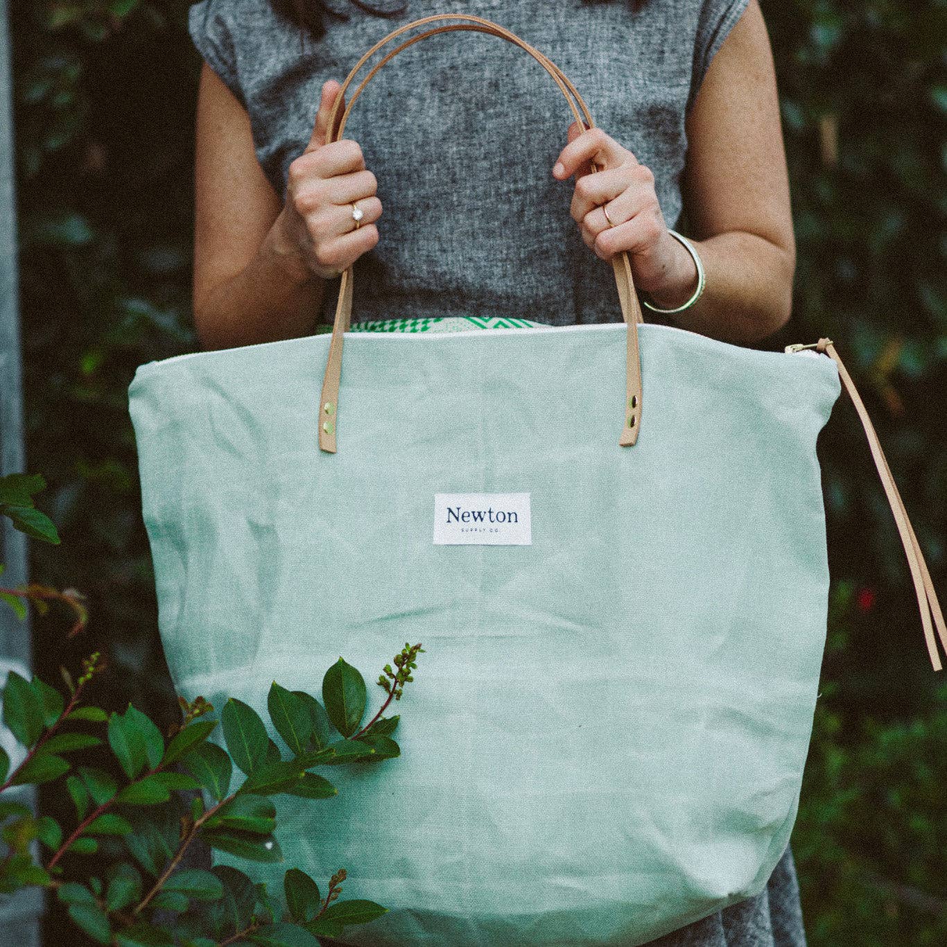 Newton Supply Co - Vente Tote bag – femme - tote zippé en toile cirée4