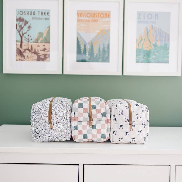 Frederick Family Co. - Wholesale Makeup/Cosmetic Bag - Quilted Carry All Pouch for Women – Large Makeup Organizer Bag, Stand Up Toiletry Case, Wide Zipper Opening, Cute Travel Pouch13