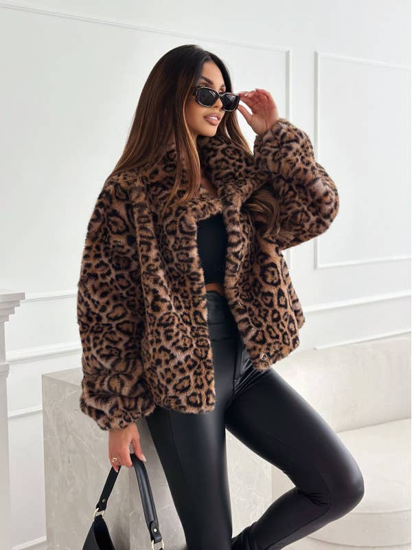 Leopard print long-sleeved furry short coat for wholesale on Faire3