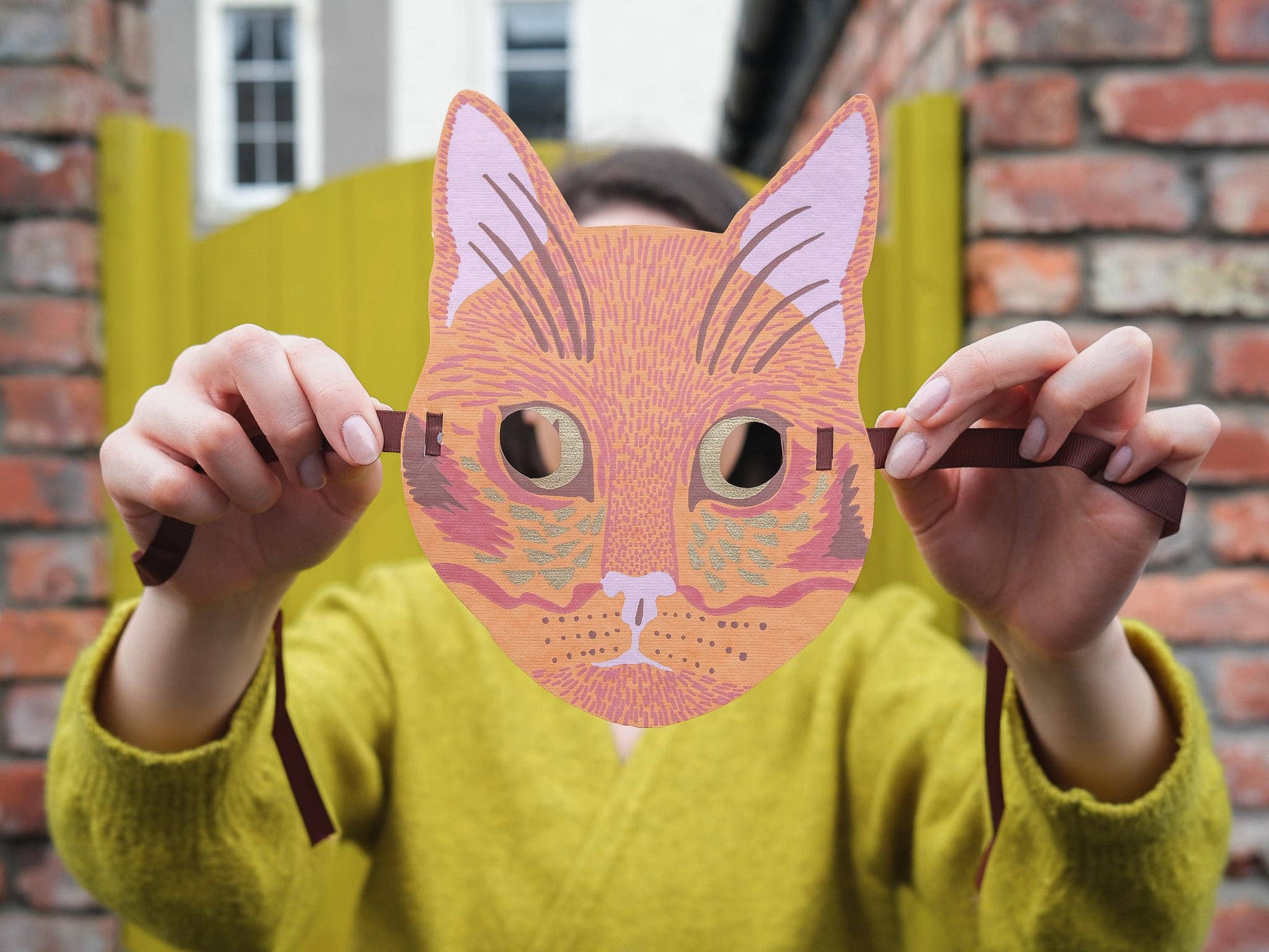 East End Press – wholesale Everyday greeting card – UK/EU: Cat Mask Greeting Card5
