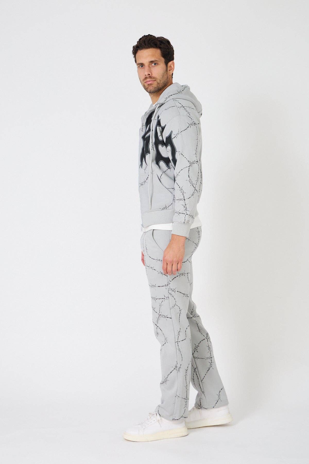 TOP MONDAY - Wholesale Top & Pant Set (NOT Loungewear) - Men's - Ensemble Workwear zip-up sweatshirt and joggers2