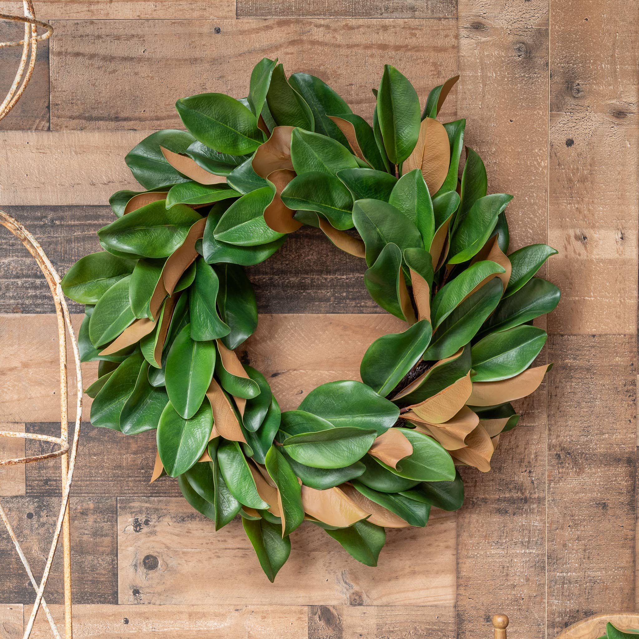 Mills Floral Company - Wholesale Wreath - Magnolia Leaf Wreath - 23 Inch1