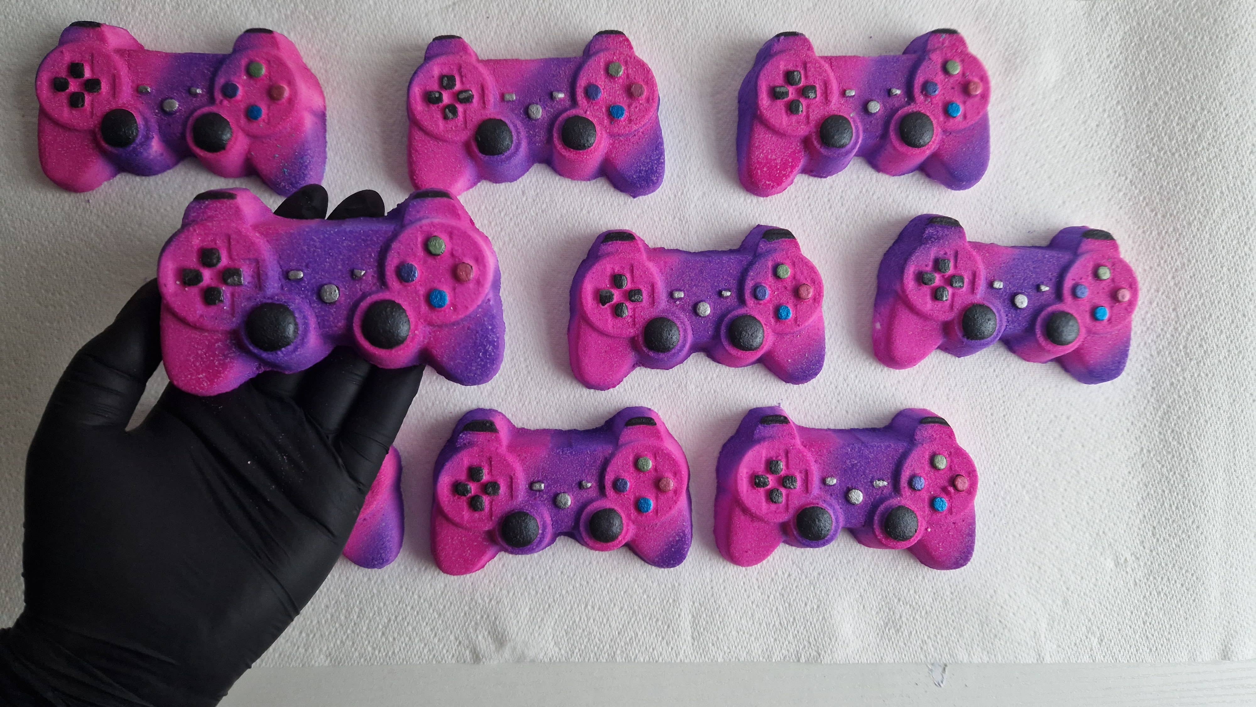 Fizz Bomb Cosmetics – wholesale Bath bomb/fizz – Game Controller Bath Bomb2