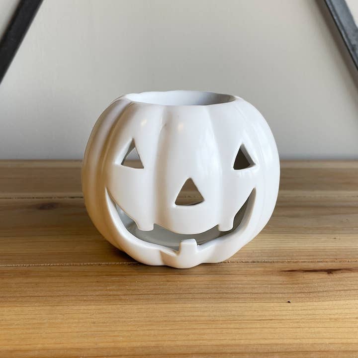 Gainsborough Giftware x Portland Living - Wholesale Oil Warmer - White Pumpkin Oil Burner, 10.5cm1