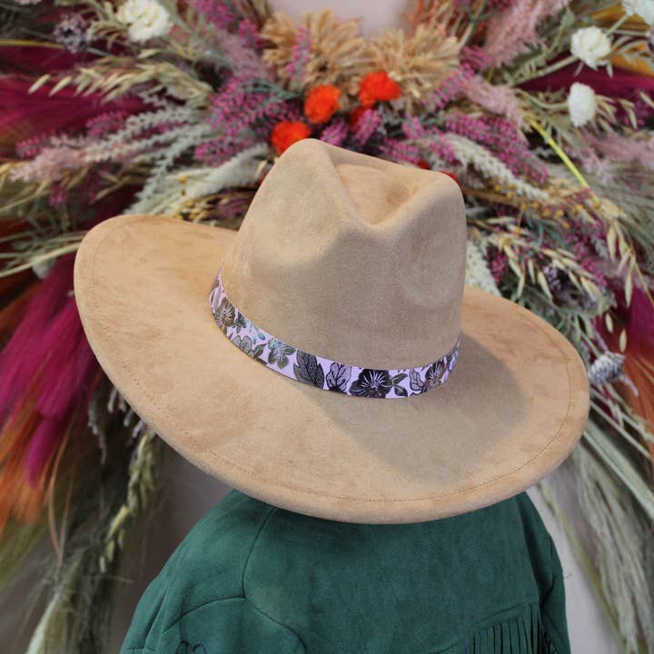 Lyserød metallisk blomster håndlavet justerbar hattebånd for engroshandel hos Wildflowers and Barley