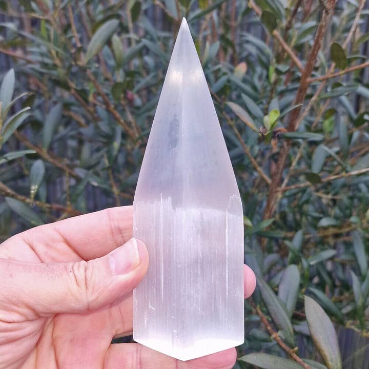 Shamans Crystal – wholesale Spiritual stone/crystal – Selenite Mountains, Towers, Points, Spirals Crystals1