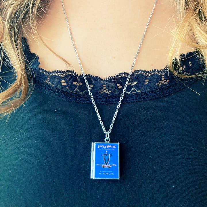 Marshall and Rose - Wholesale Locket Necklace - Book Locket Harry Potter - House Ravenclaw
