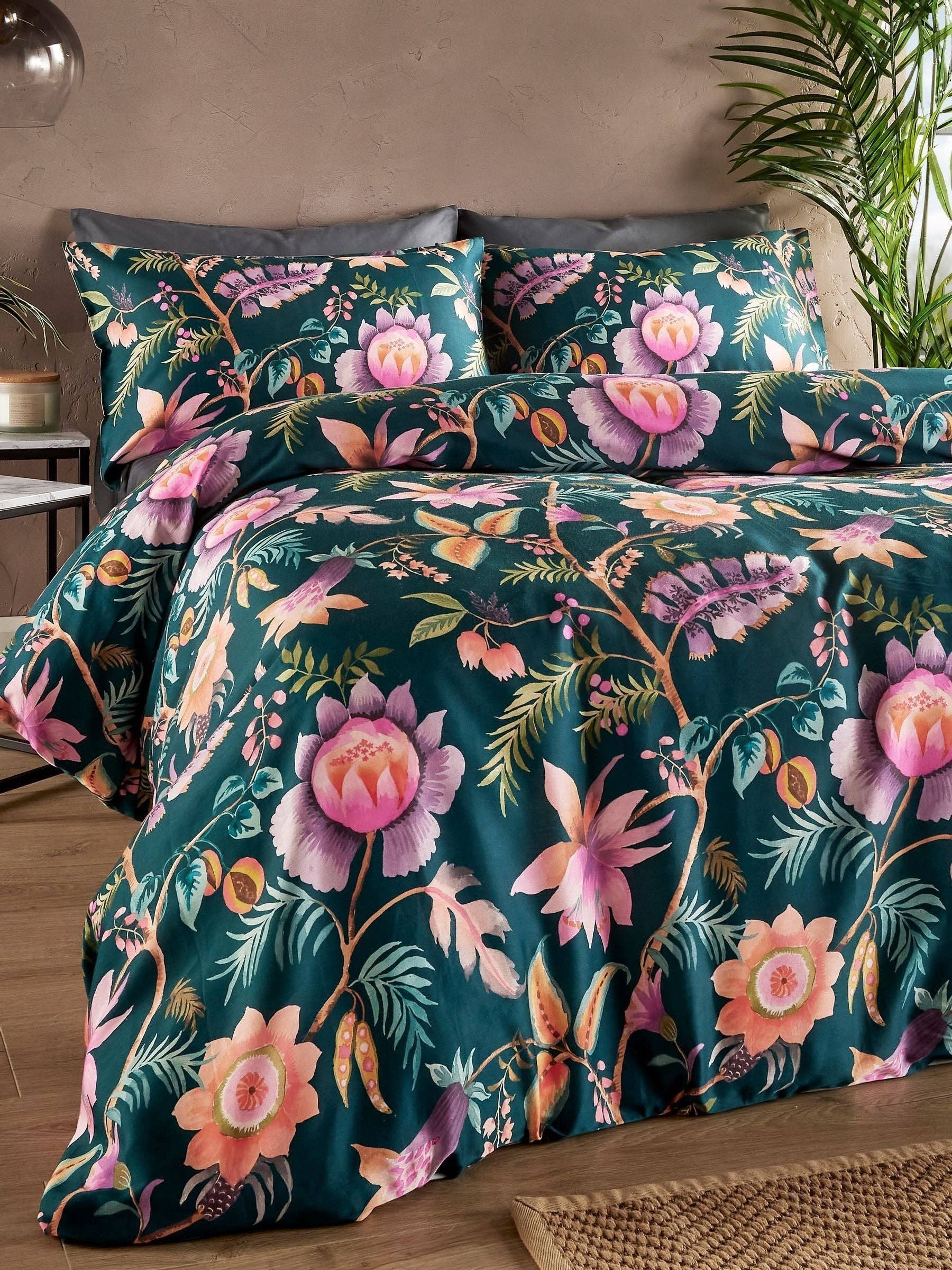Vantona Boutique Anika Duvet Cover Set - Multi for wholesale on Faire3