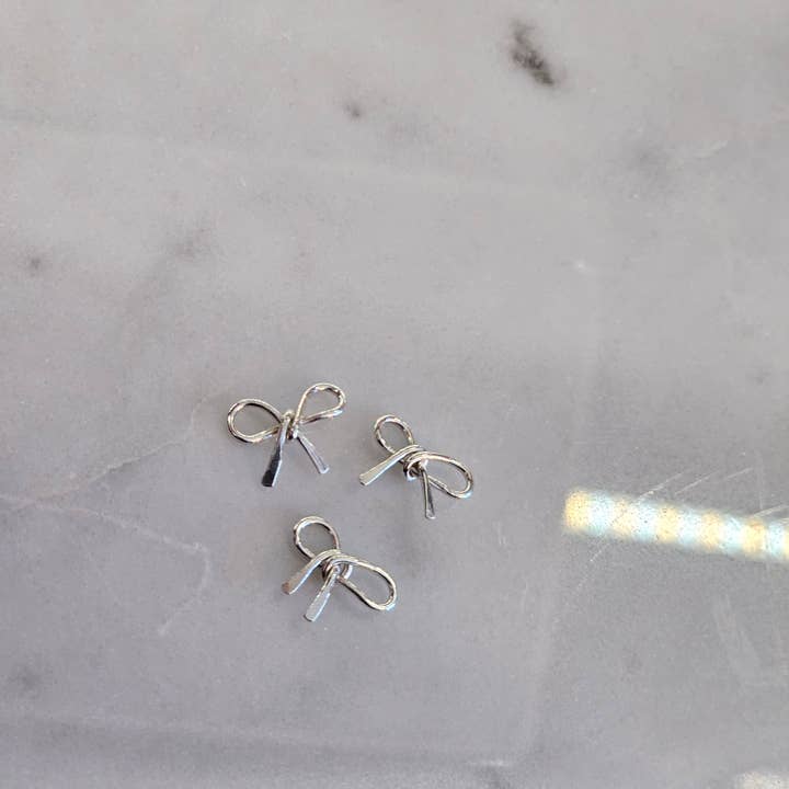 Half Moon Jewelry Designs - Wholesale Individual Charm/Pendant - Bow connector for permanent jewelry, GF or SS