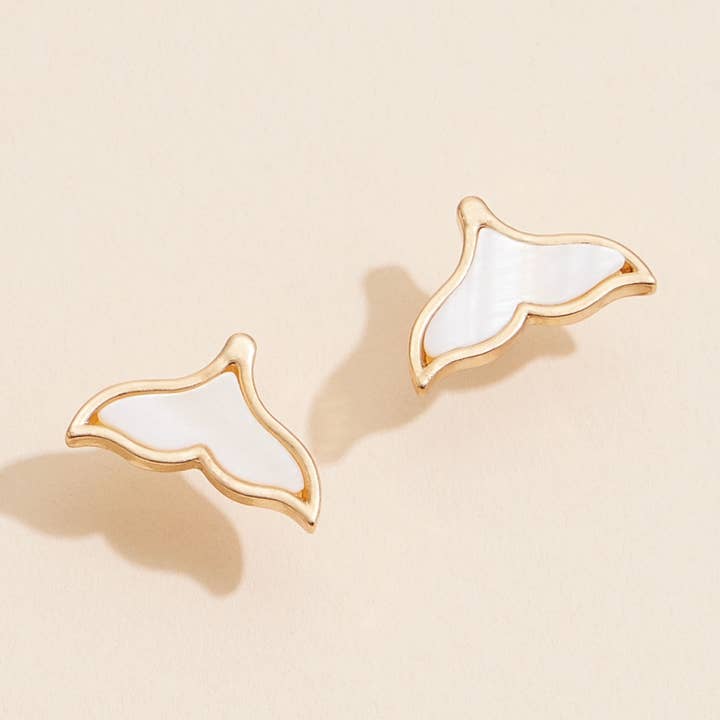Whale Tail Shell Stud Earrings for wholesale by Frem