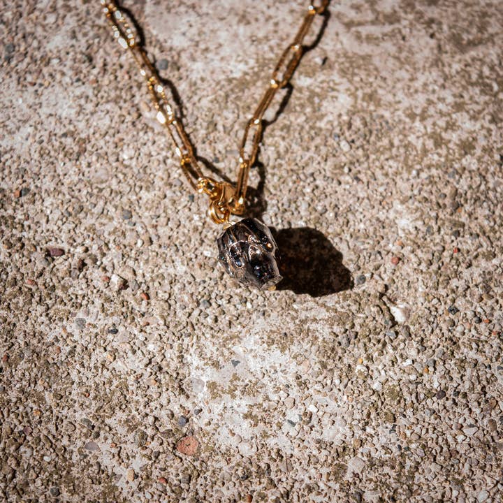 Collier Loretta pour la vente par HEN + Bear