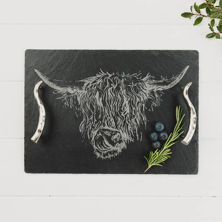 Plateau de service en ardoise de vache Medium Highland pour la vente par Selbrae House Ltd
