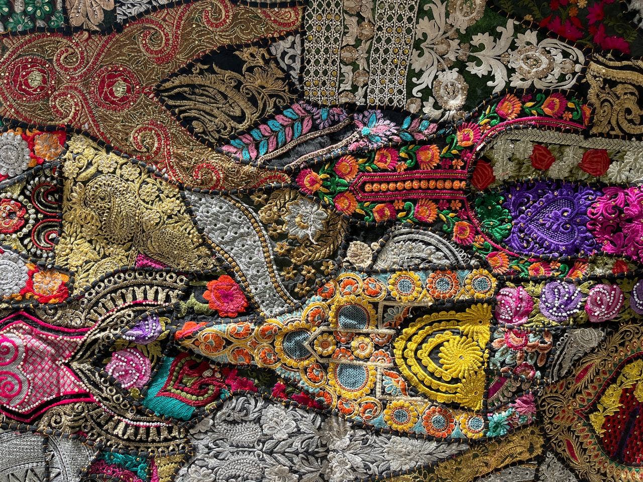 Bhawana Handicrafts - Wholesale Tapestry/Textile - Embroidered Table Runner Vintage Tapestry Boho Wall Hanging4