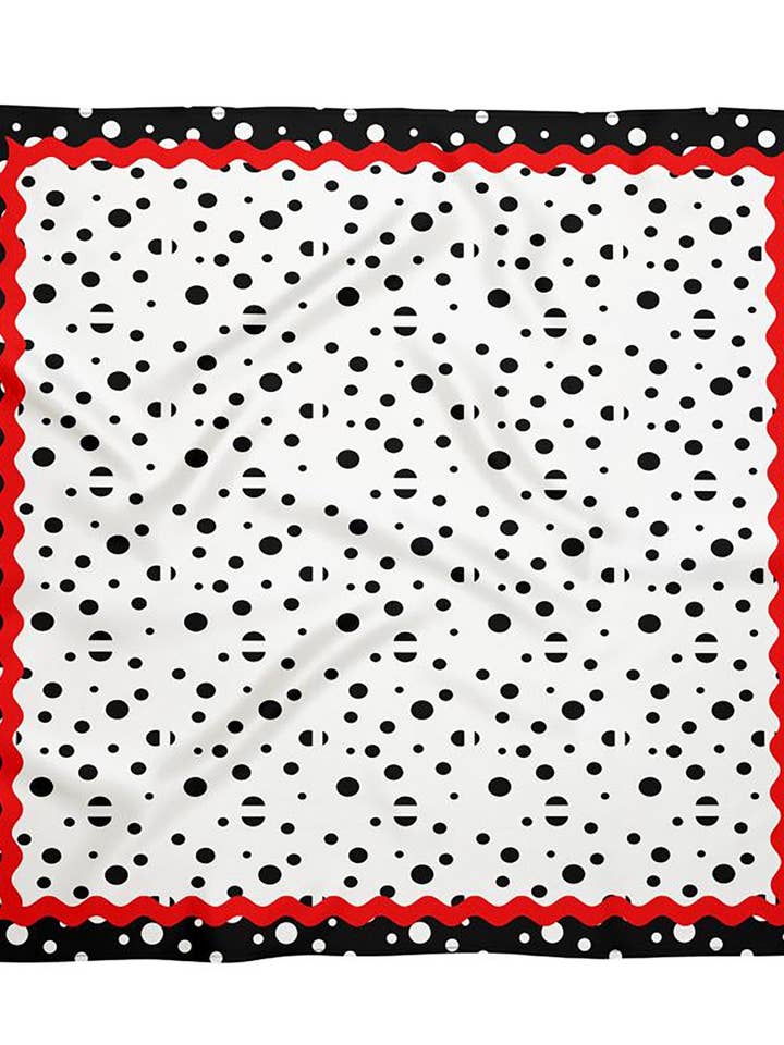 Le foulard en charmeuse de soie à pois dalmatiens pour la vente par Nikki Marie