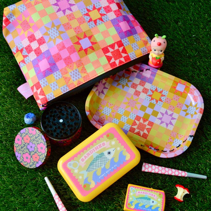 The Peach Fuzz - Wholesale Pouch - Women's - Patchwork Quilt Smell-Proof Stash Bag