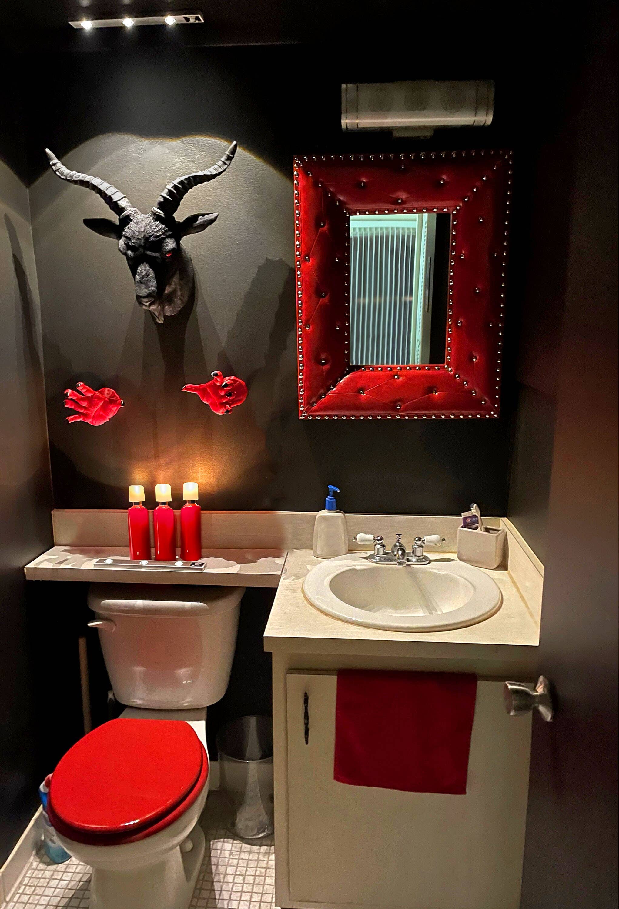 Zeckos - Wholesale Wall Accent - Black Baphomet Goat Head Sabbattic Occult Wall Hanging6