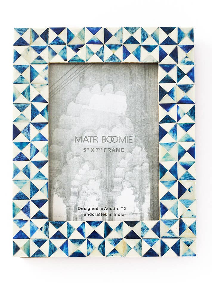 Cadre photo Varuna 5x7 Cobalt - Os sculpté pour la vente par Matr Boomie Fair Trade