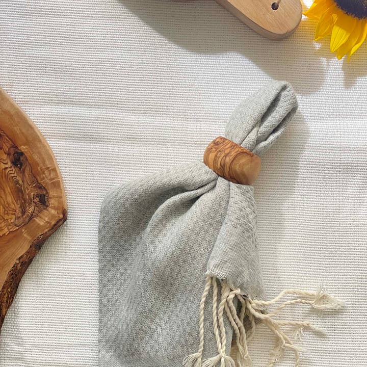 Scents and Feel - Wholesale Napkin ring - Olive Wood Set of 4 napkin rings1