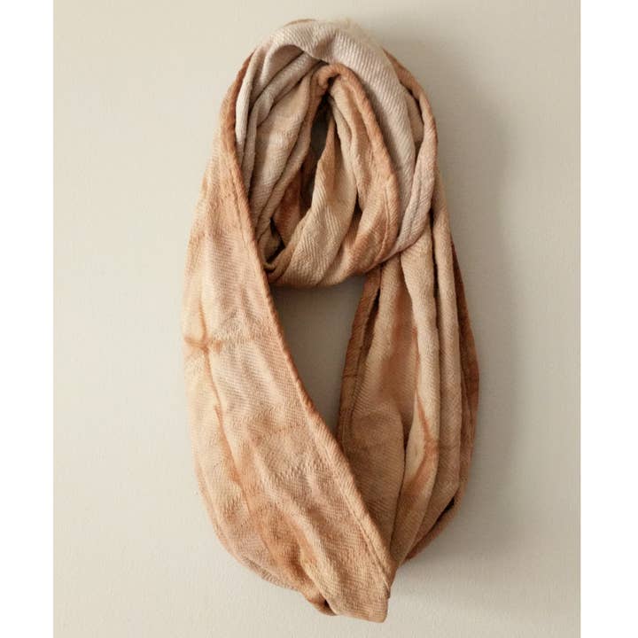 Sciarpa Tinte Infinity per la vendita all'ingrosso da parte di La Villa Goods