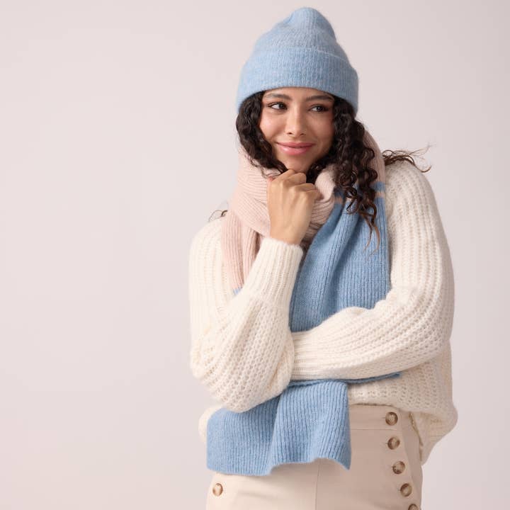 Maradji - Wholesale Scarf - Women's - MAXI SCARF ALPACA WOOL FROST CHALK ICE BLUE3