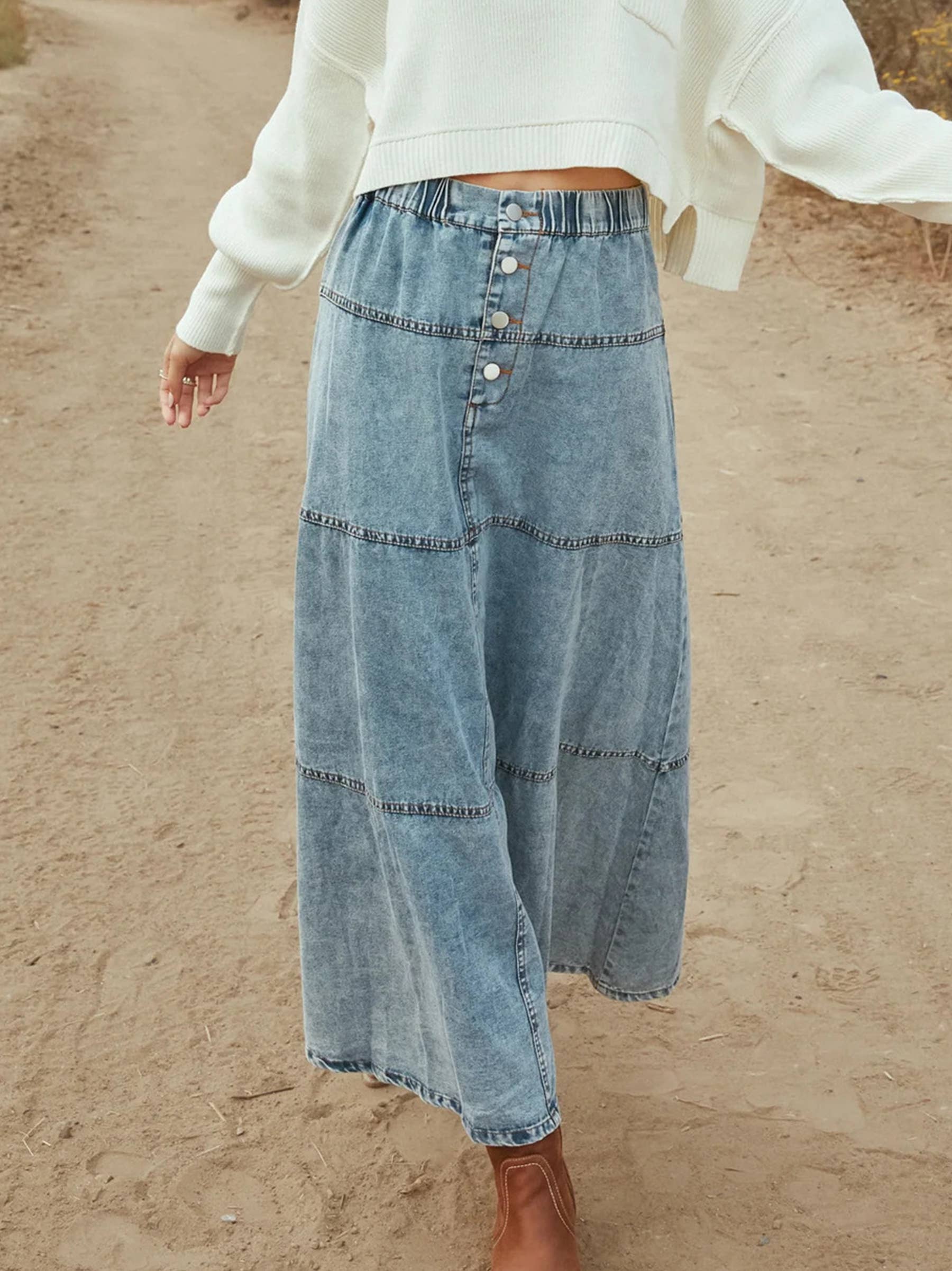 Bleu Jupe en denim patchwork à étages en vente sur Faire0