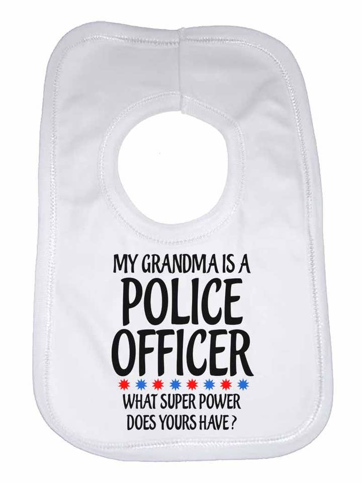 Ma grand-mère est policière. Quel est le pouvoir de la vôtre ? - Bavettes pour bébés pour la vente par Little Ratbag