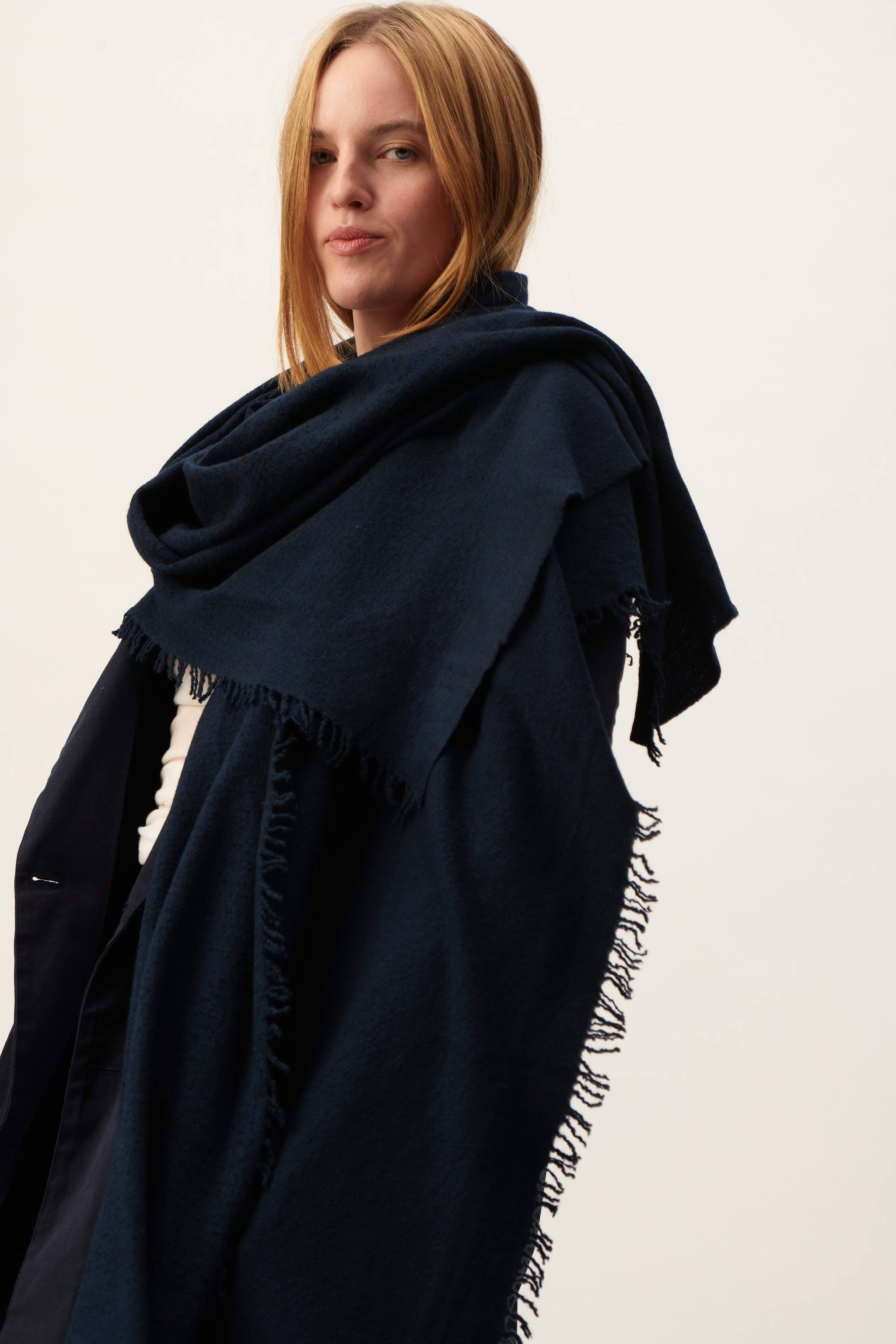 WAYDA - Wholesale Scarf - Women's - Schal OTHILIA aus Seide/Wolle4