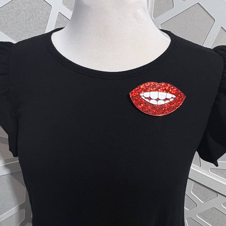 Audacious Studio - Wholesale Brooch - Dali's Smile Brooch5