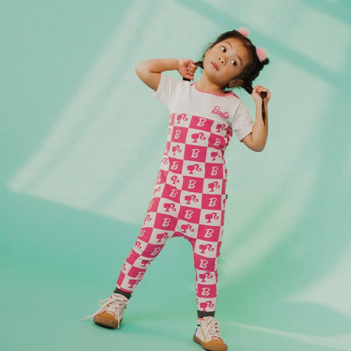 RAGS – wholesale Byxdress - Baby – Rag Romper - Barbie™ Check - Mattel Barbie-kollektionen av RAGS