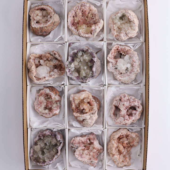 Mi Esperanza Minerals - Wholesale Spiritual Stone/Crystal - Pink Amethyst Set of 121