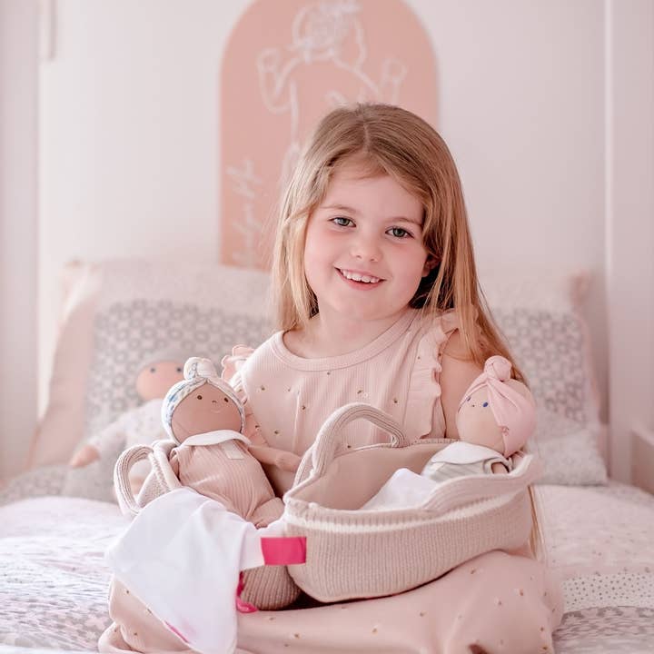Tikiri Toys LLC - Wholesale Doll - Kids - Knitted Carry Cot w/Remi Baby Light Skin, Soother & Blanket