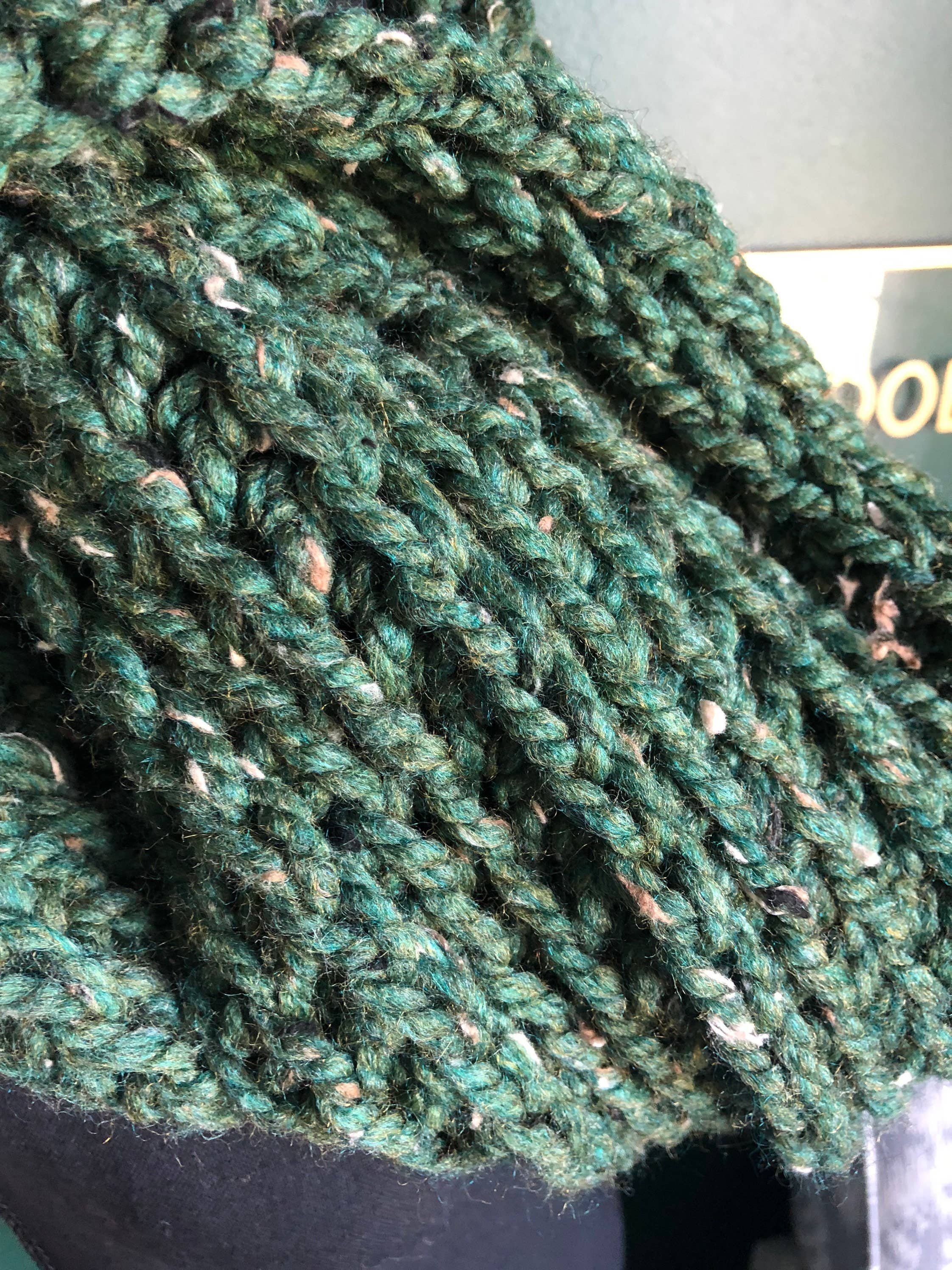 Willow And The Wolf Co – wholesale Scarf – Women's – Oversized Chunky Knit Women's Infinity Scarf2