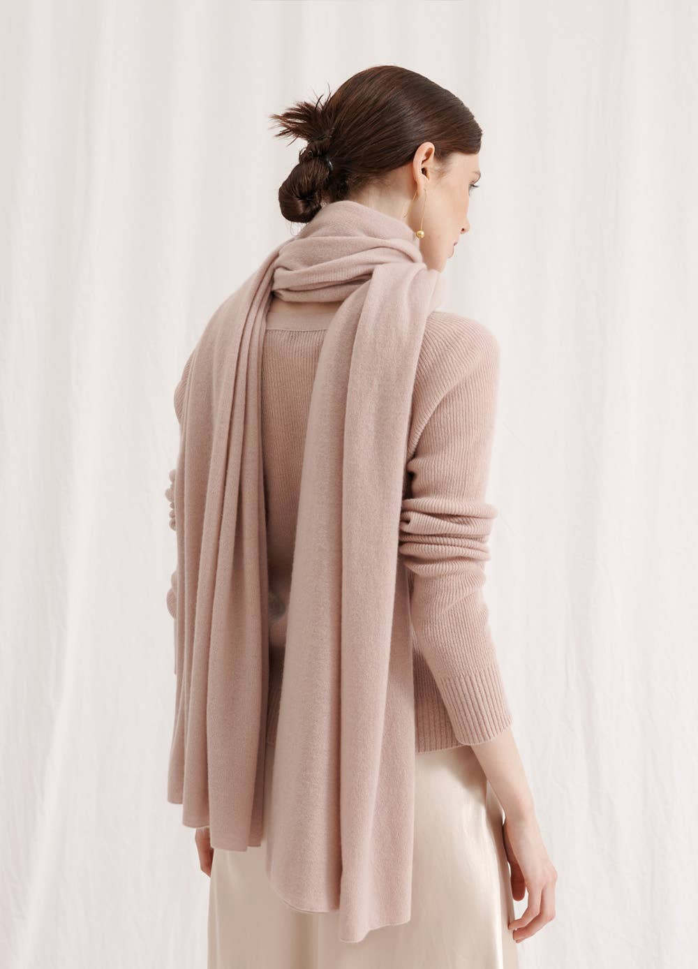 CASHMERISM - Wholesale Wrap - Women's - Oversized cashmere travel wrap - Rosy Mist1