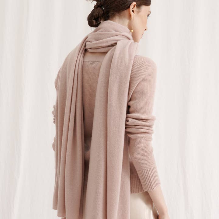 CASHMERISM - Vente Châle – femme - Sac de voyage surdimensionné en cachemire - Rosy Mist1