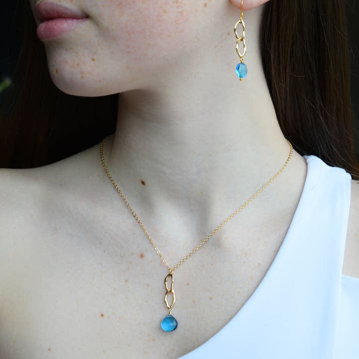 Edgy Petal Jewelry - Wholesale Dangle Earrings - Blue Quartz Molten Chain Link Earrings