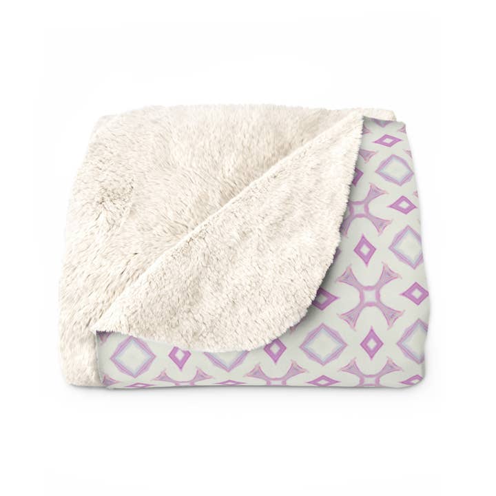 PALMER K Designs - Wholesale Throw Blanket - Sherpa Throw / Blanket: Pink / White Geometric (OH/P11)4