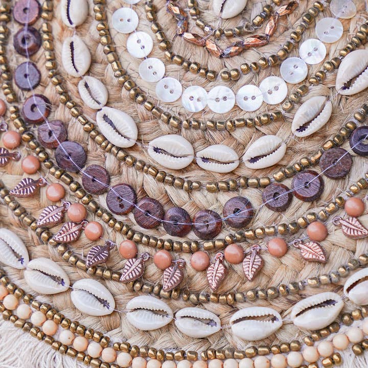 Natural Beach Party Shell Clutch for wholesale on Faire6