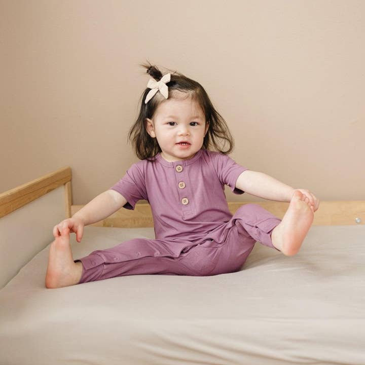 Little Joy Co. - Vente Barboteuse – bébé - Barboteuse Henley en bambou24