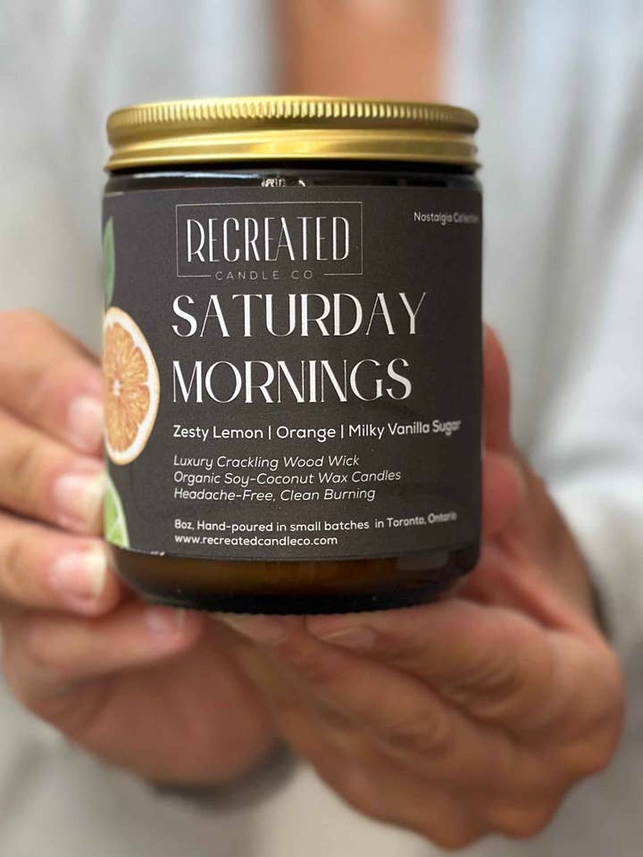 Candele da 8oz del sabato mattina per la vendita all'ingrosso da parte di Recreated Candle Co.