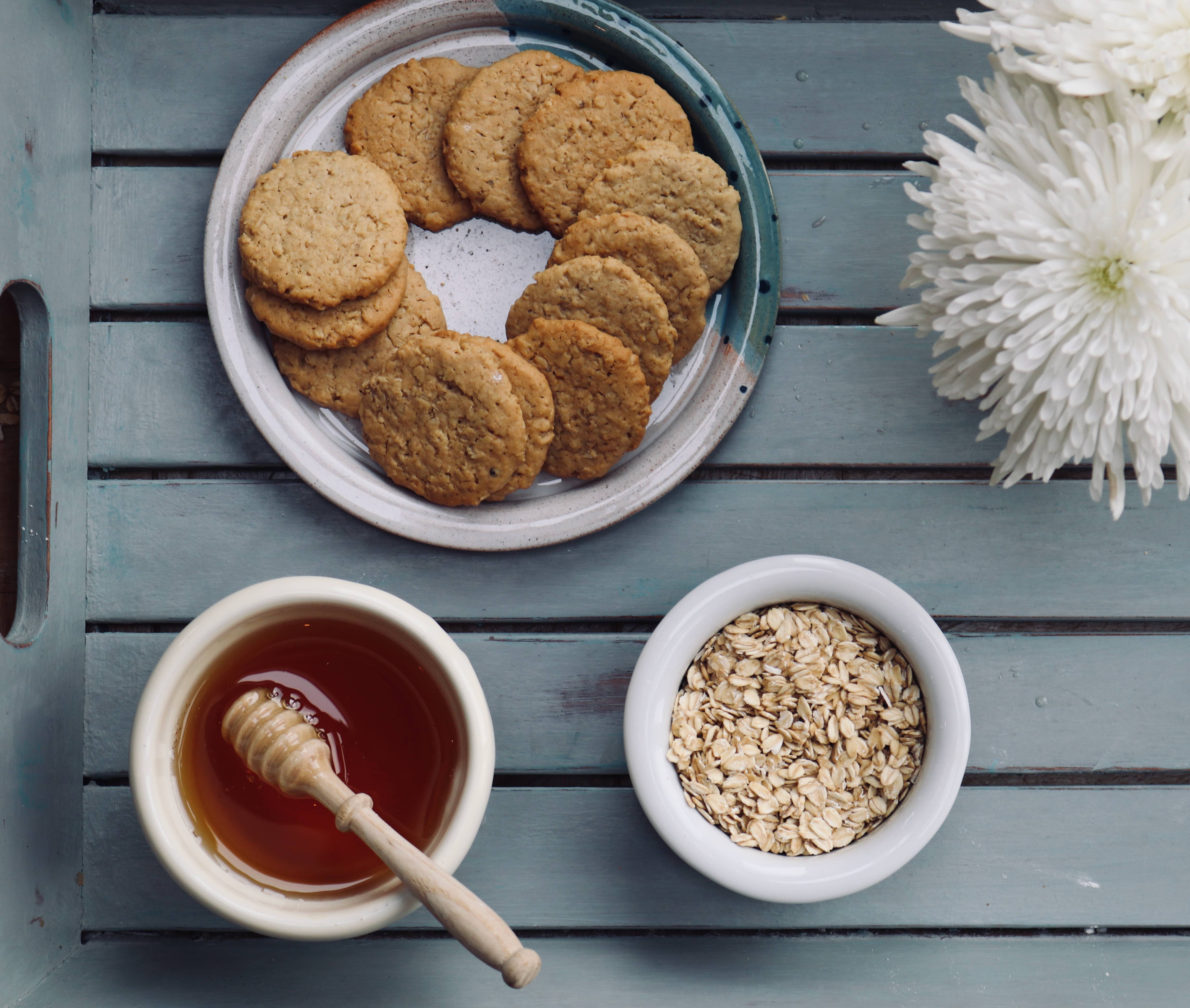 Island Bakery Organics – wholesale Biscuit – Oat Crumbles2