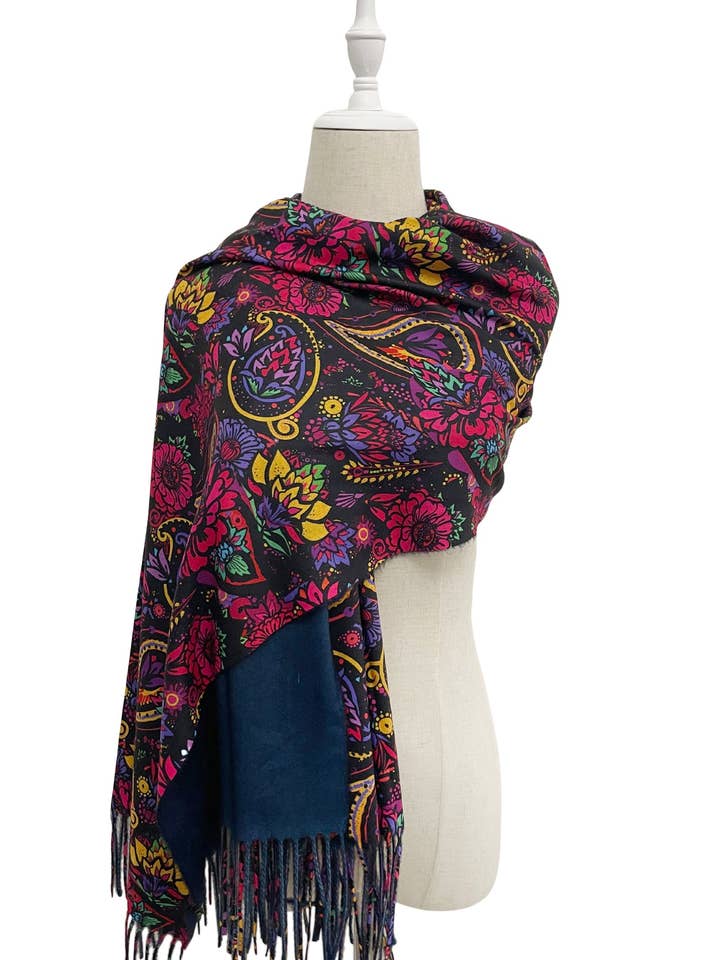 Sciarpa con nappine in lana paisley e fiori audaci ispirata all'India per la vendita all'ingrosso da parte di Fashion Scarf World